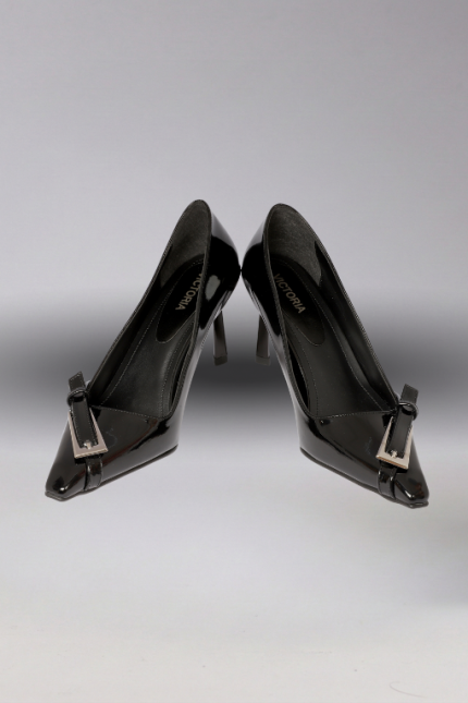 Önü Tokalı İnce Topuklu Klasik Ayakkabı